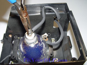 Samsung BP96-01073A Replacement Projection LCD Lamp (original Philips Lamp)
