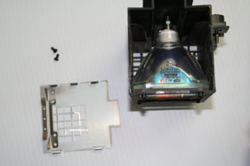 Sony XL-2100U Replacement Projection LCD Lamp (original Philips Lamp)