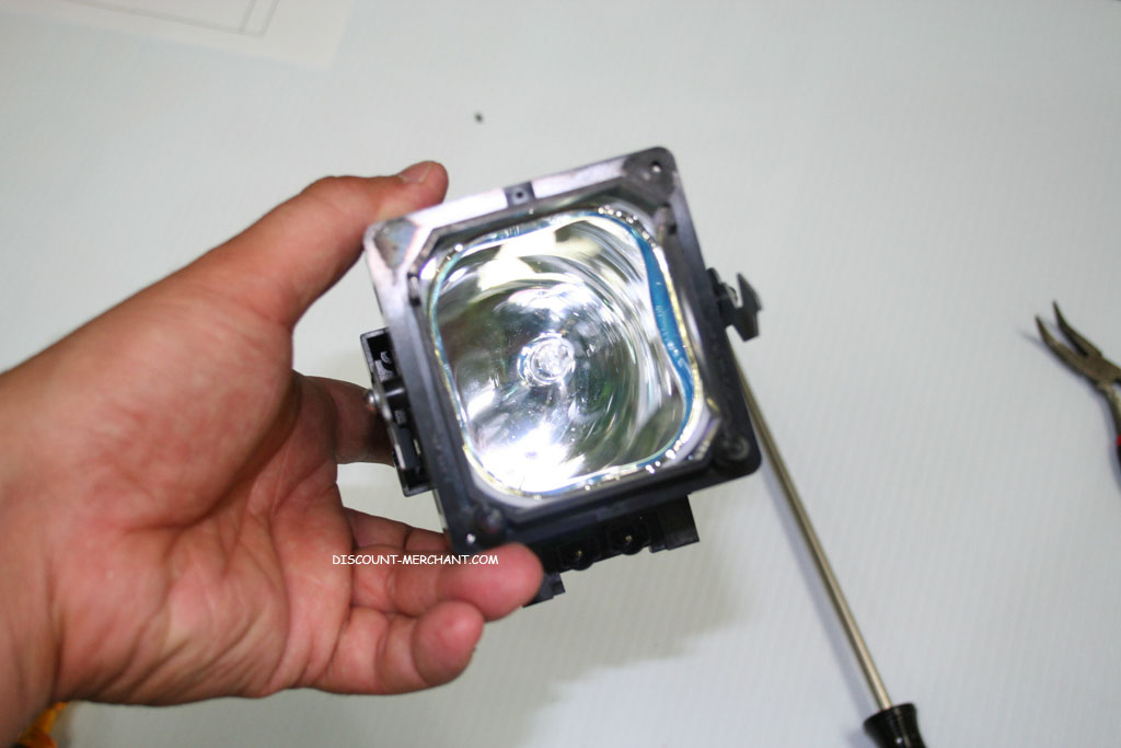 Sony Xl 5100u How To Guide Replacement Projection Lcd Tv Lamp Dlp Lamp Guide Lcd And Dlp Repair Tips Fix Your Dlp Fixyourdlp Com