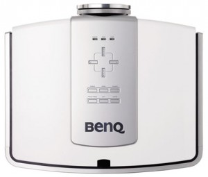 BenQ W5000, BenQ 5J.05Q01.001