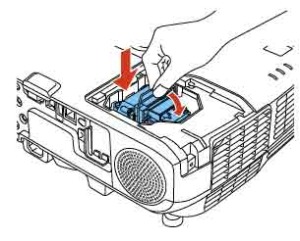 Epson_PowerLite_92_projector_remove_Epson_ELPLP60_projector_lamp_screw